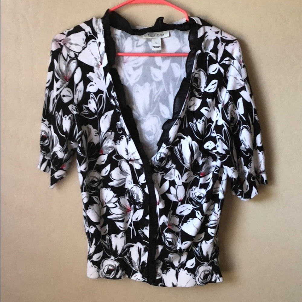 White house black market cardigan